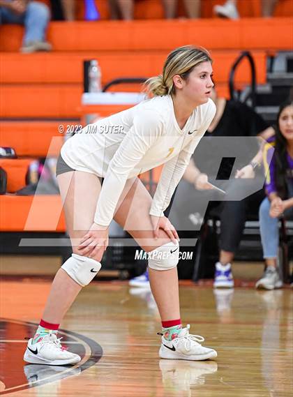 Thumbnail 3 in Weimar vs Burton (UIL 2A Region IV Area Playoff) photogallery.