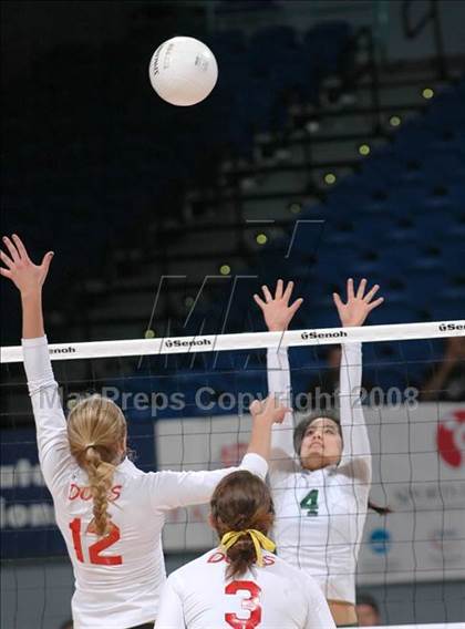 Thumbnail 3 in Sacred Heart Cathedral vs. Cathedral (CIF State D3 Final) photogallery.