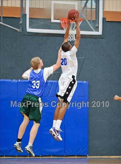 Thumbnail 1 in North vs. South Optimist All-Stars (Sacramento)  photogallery.