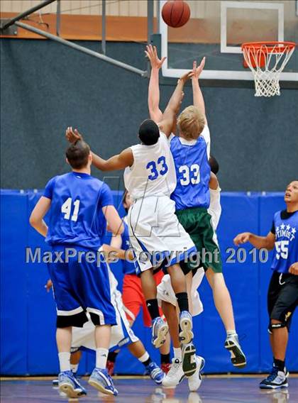 Thumbnail 1 in North vs. South Optimist All-Stars (Sacramento)  photogallery.