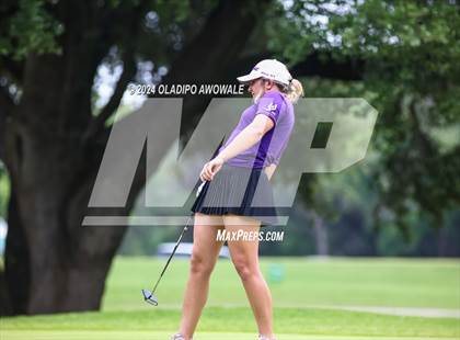 Thumbnail 1 in UIL Golf 2A Finals photogallery.