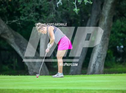 Thumbnail 1 in UIL Golf 2A Finals photogallery.