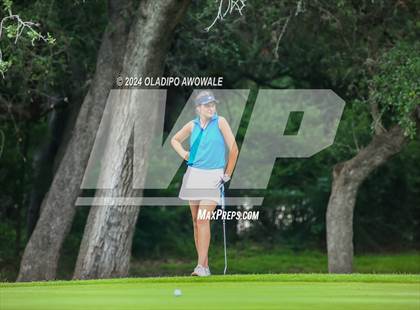 Thumbnail 1 in UIL Golf 2A Finals photogallery.