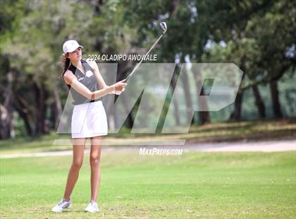 Thumbnail 2 in UIL Golf 2A Finals photogallery.