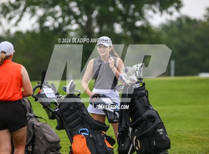 Thumbnail 1 in UIL Golf 2A Finals photogallery.