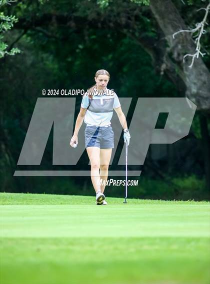 Thumbnail 2 in UIL Golf 2A Finals photogallery.
