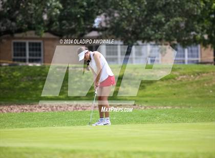Thumbnail 1 in UIL Golf 2A Finals photogallery.