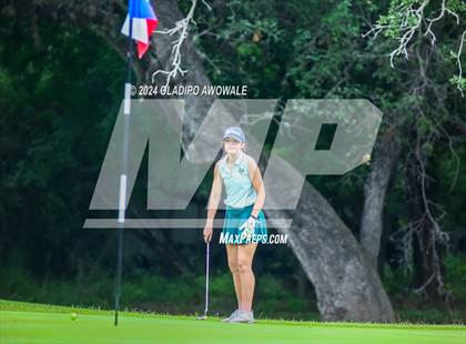 Thumbnail 2 in UIL Golf 2A Finals photogallery.