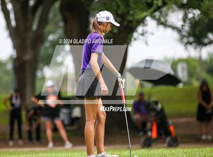 Thumbnail 2 in UIL Golf 2A Finals photogallery.
