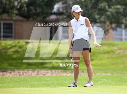Thumbnail 1 in UIL Golf 2A Finals photogallery.