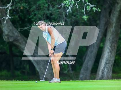 Thumbnail 1 in UIL Golf 2A Finals photogallery.
