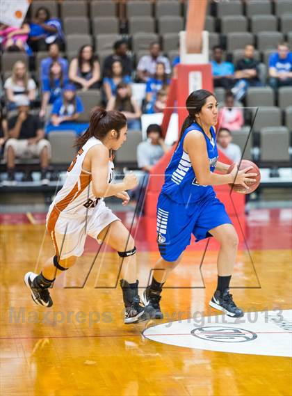 Thumbnail 2 in Hanford West vs Selma (CIF CS D3 Final) photogallery.