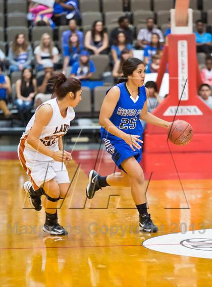 Thumbnail 1 in Hanford West vs Selma (CIF CS D3 Final) photogallery.