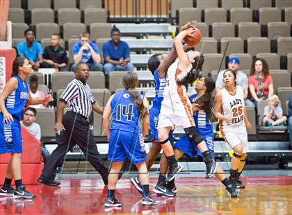 Thumbnail 1 in Hanford West vs Selma (CIF CS D3 Final) photogallery.