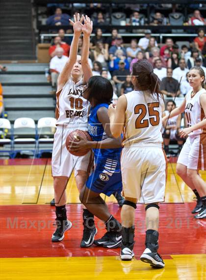 Thumbnail 2 in Hanford West vs Selma (CIF CS D3 Final) photogallery.