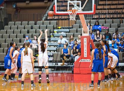 Thumbnail 2 in Hanford West vs Selma (CIF CS D3 Final) photogallery.