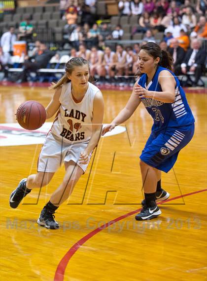 Thumbnail 2 in Hanford West vs Selma (CIF CS D3 Final) photogallery.