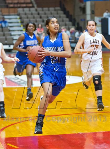 Thumbnail 1 in Hanford West vs Selma (CIF CS D3 Final) photogallery.