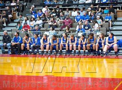 Thumbnail 3 in Hanford West vs Selma (CIF CS D3 Final) photogallery.