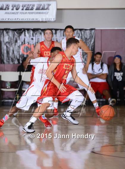 Thumbnail 2 in Serra vs. Cathedral Catholic (MaxPreps Holiday Classic) photogallery.