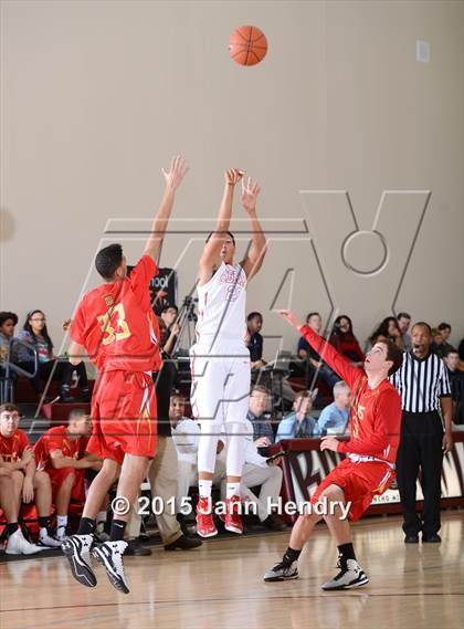 Thumbnail 2 in Serra vs. Cathedral Catholic (MaxPreps Holiday Classic) photogallery.
