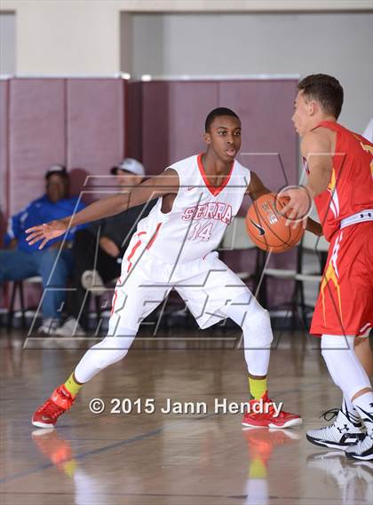Thumbnail 1 in Serra vs. Cathedral Catholic (MaxPreps Holiday Classic) photogallery.