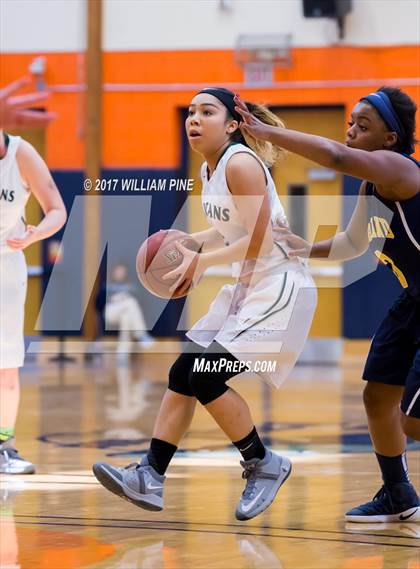Thumbnail 2 in Spackenkill vs. Highland (Section 9 Class B Final) photogallery.