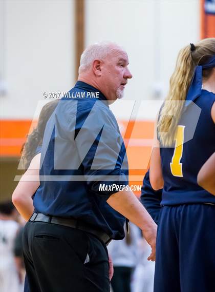 Thumbnail 1 in Spackenkill vs. Highland (Section 9 Class B Final) photogallery.