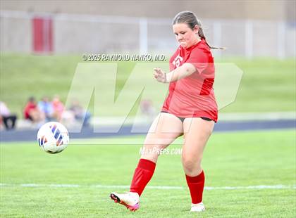 Thumbnail 2 in Elwood @ Wapahani photogallery.