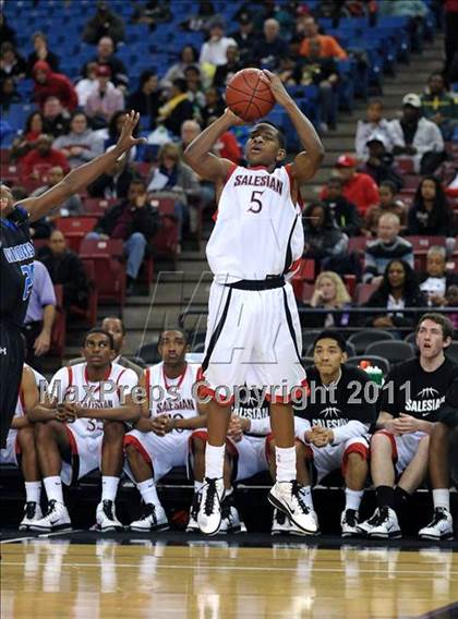 Thumbnail 3 in Salesian vs. Windward (CIF State D4 Final) photogallery.