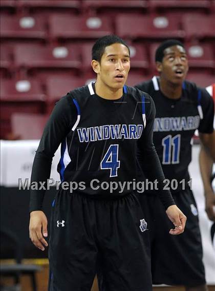 Thumbnail 3 in Salesian vs. Windward (CIF State D4 Final) photogallery.