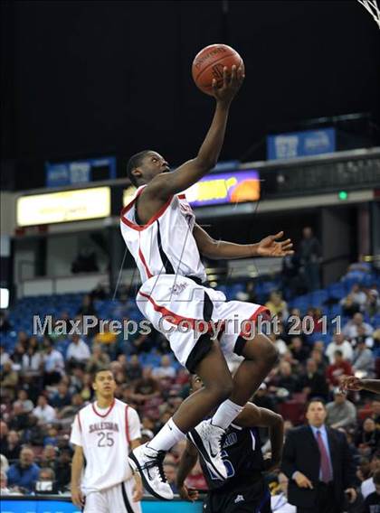 Thumbnail 1 in Salesian vs. Windward (CIF State D4 Final) photogallery.