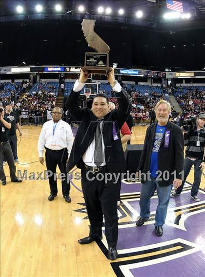 Thumbnail 3 in Salesian vs. Windward (CIF State D4 Final) photogallery.