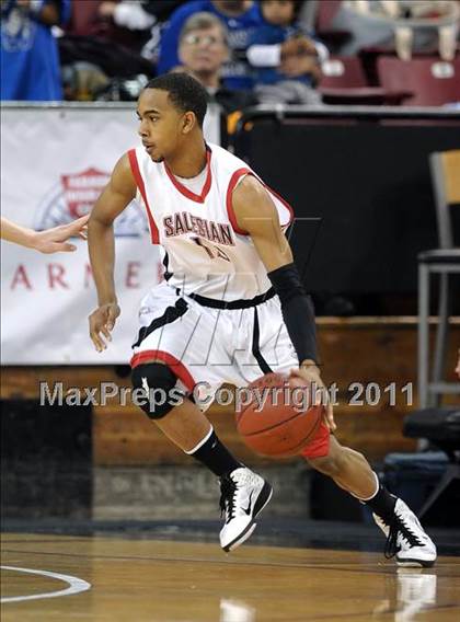 Thumbnail 2 in Salesian vs. Windward (CIF State D4 Final) photogallery.
