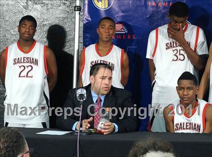 Thumbnail 2 in Salesian vs. Windward (CIF State D4 Final) photogallery.