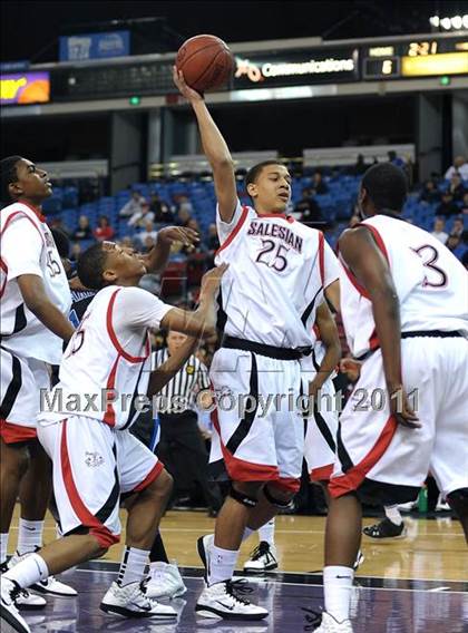 Thumbnail 1 in Salesian vs. Windward (CIF State D4 Final) photogallery.