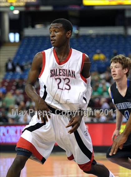 Thumbnail 1 in Salesian vs. Windward (CIF State D4 Final) photogallery.
