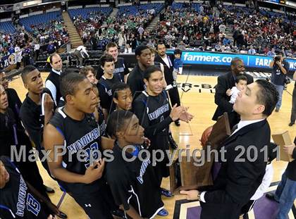 Thumbnail 1 in Salesian vs. Windward (CIF State D4 Final) photogallery.