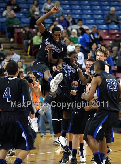 Thumbnail 3 in Salesian vs. Windward (CIF State D4 Final) photogallery.
