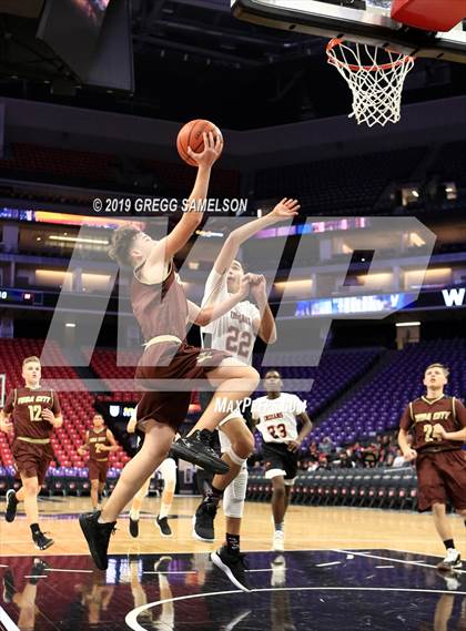 Thumbnail 2 in JV: Yuba City vs Marysville (@ Golden 1 Center) photogallery.