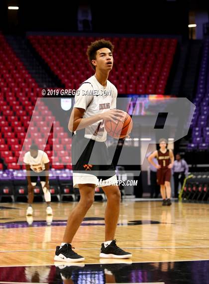 Thumbnail 1 in JV: Yuba City vs Marysville (@ Golden 1 Center) photogallery.