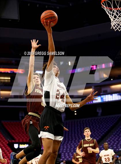 Thumbnail 1 in JV: Yuba City vs Marysville (@ Golden 1 Center) photogallery.