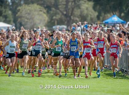 Thumbnail 1 in Stanford Invitational Girls 5K Division 2 Race photogallery.