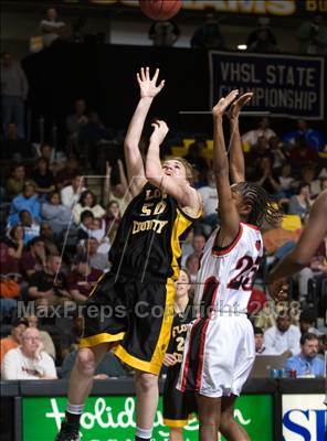 Thumbnail 2 in Lancaster vs. Floyd County (VHSL A D2 Final) photogallery.