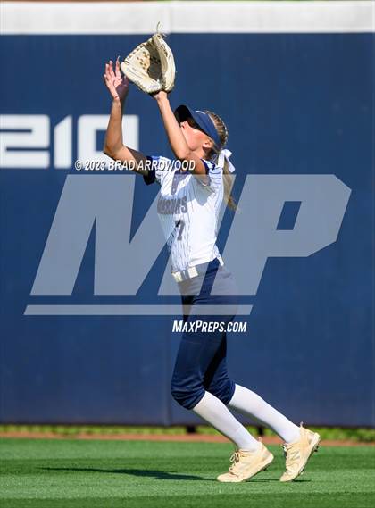 Thumbnail 3 in East Lincoln vs Western Alamance (NCHSAA 3A Championship Game 1) photogallery.