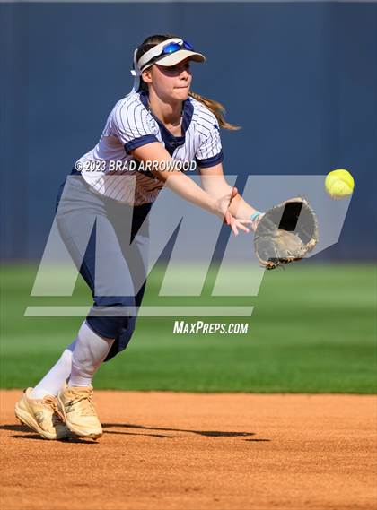 Thumbnail 1 in East Lincoln vs Western Alamance (NCHSAA 3A Championship Game 1) photogallery.