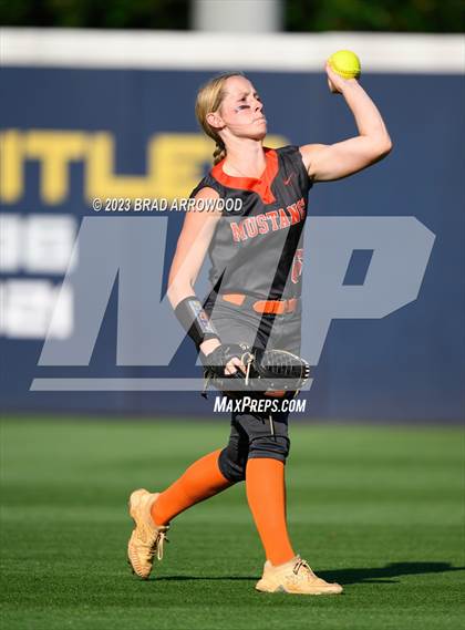 Thumbnail 3 in East Lincoln vs Western Alamance (NCHSAA 3A Championship Game 1) photogallery.