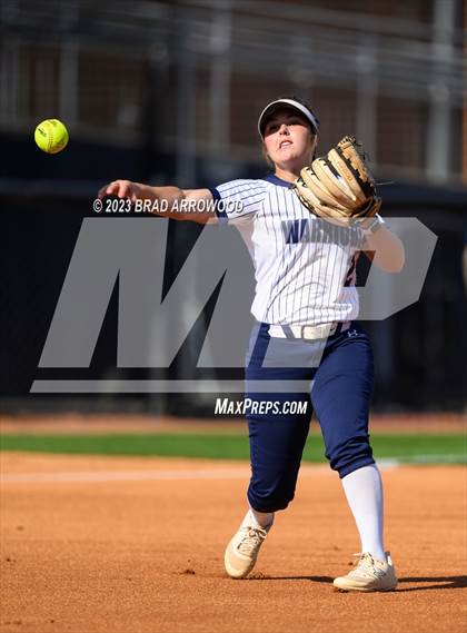 Thumbnail 3 in East Lincoln vs Western Alamance (NCHSAA 3A Championship Game 1) photogallery.