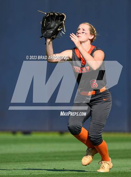 Thumbnail 3 in East Lincoln vs Western Alamance (NCHSAA 3A Championship Game 1) photogallery.