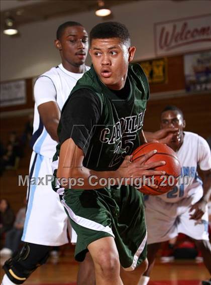 Thumbnail 2 in Cabrillo vs. North Torrance (Seahawk Classic) photogallery.
